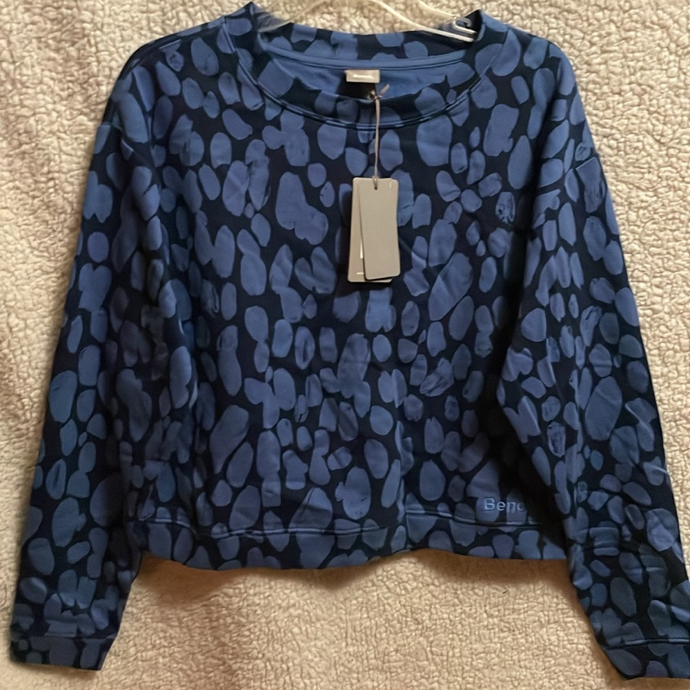 14BW. Bench Adorable Sweater. Size Small